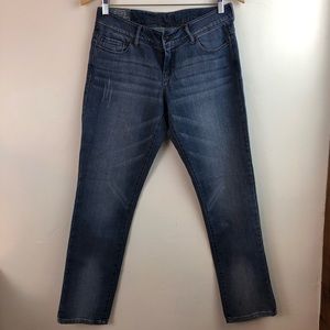 Delia’s super skinny short jeans light washed NWT